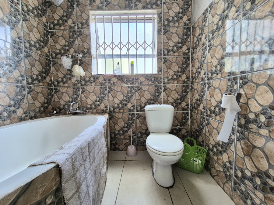 2 Bedroom Property for Sale in Wynberg Western Cape